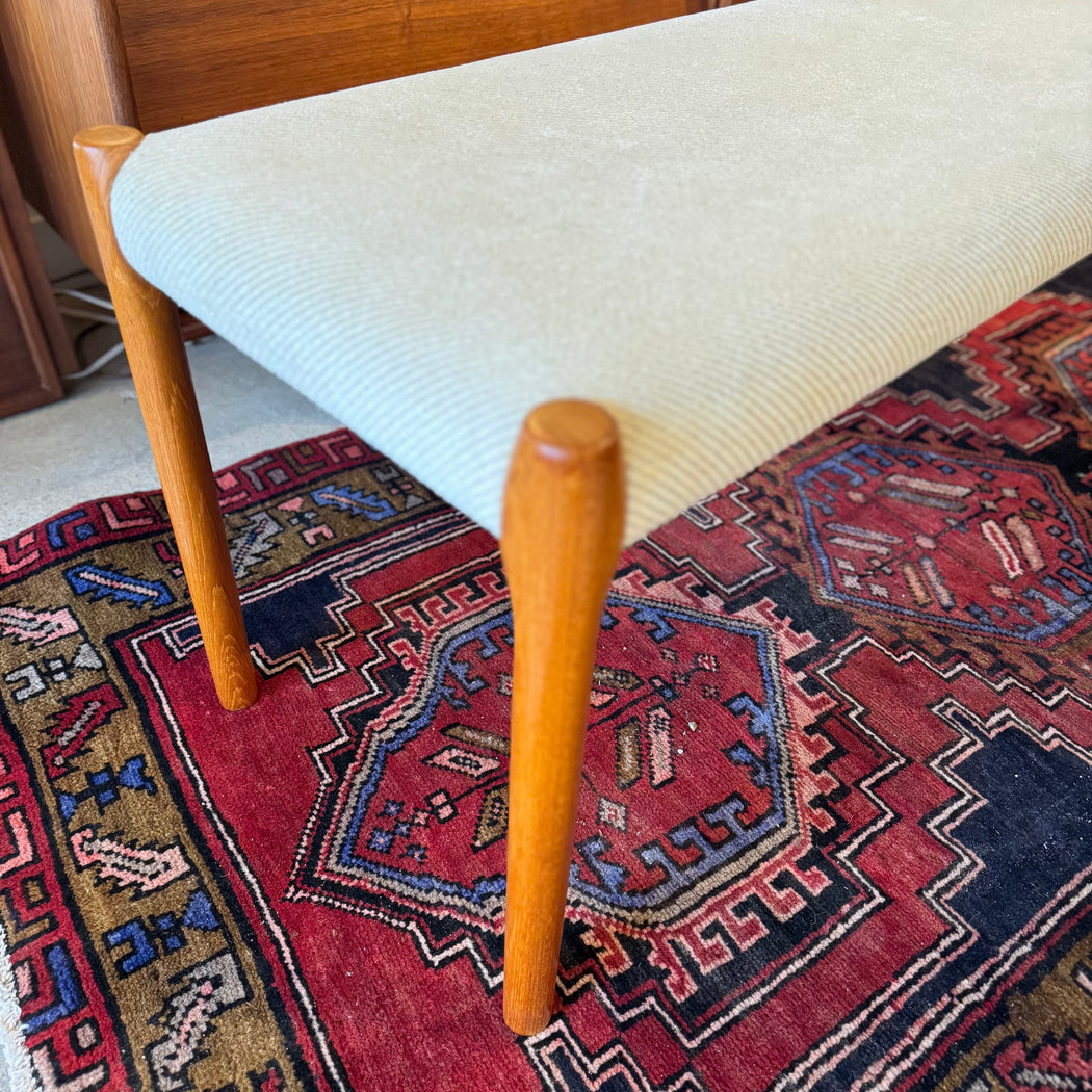 J.L. Moller Bench