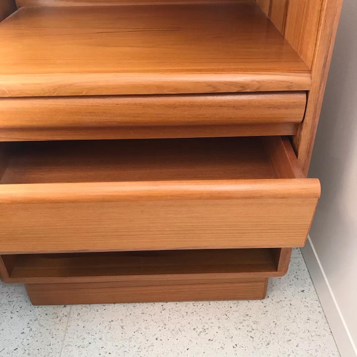 Mobican Teak Queen Size Bed