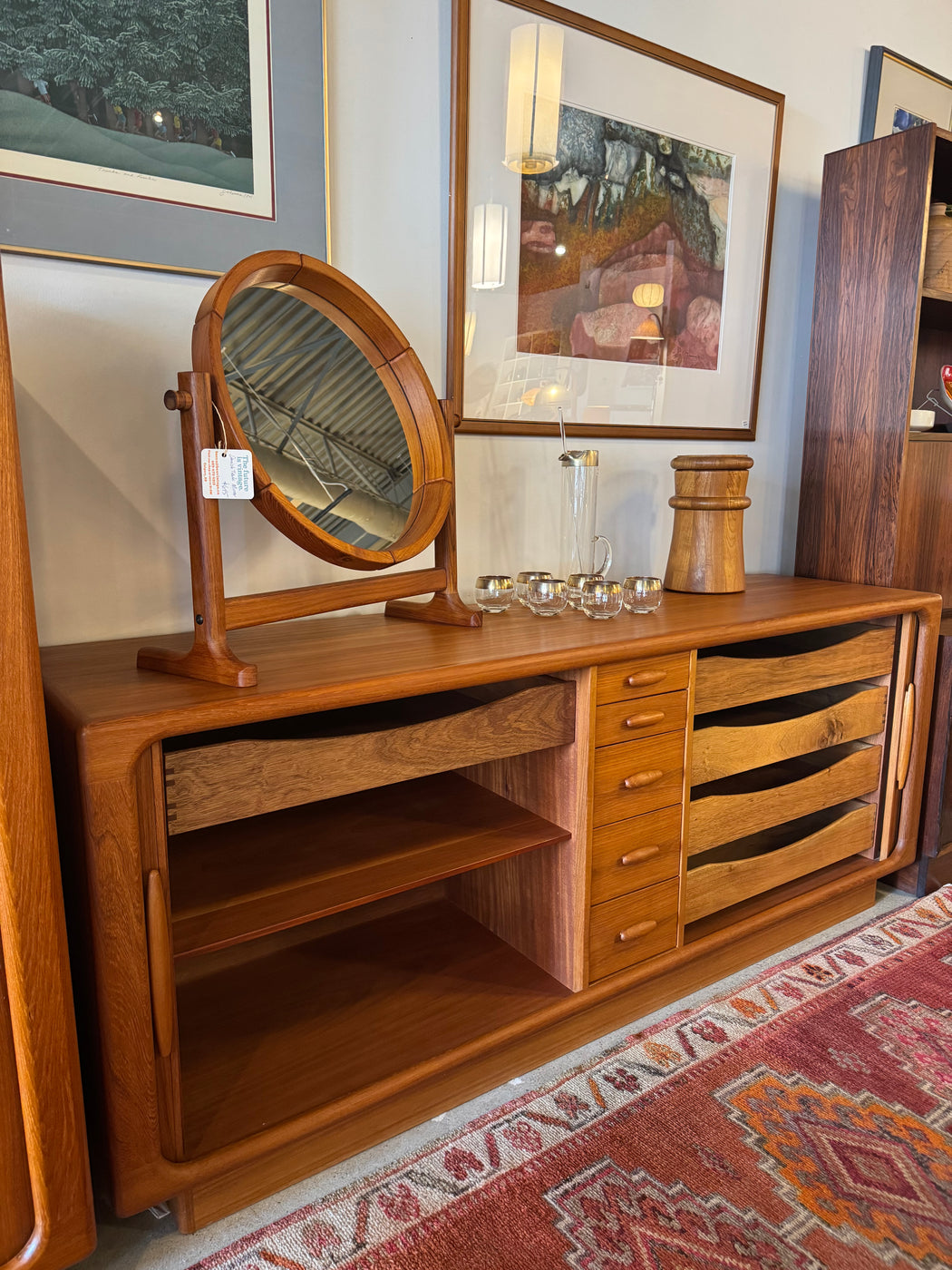 Dyrlund Dresser Credenza