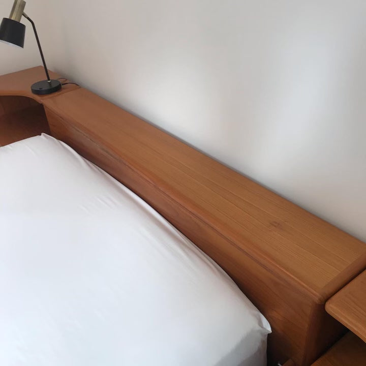 Mobican Teak Queen Size Bed