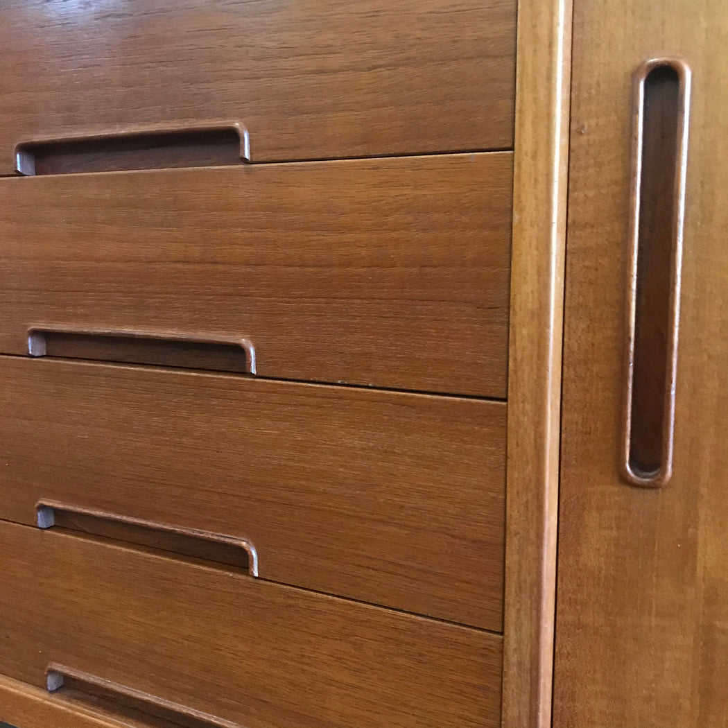 Troeds Gigant Sideboard by Nils Jonsson