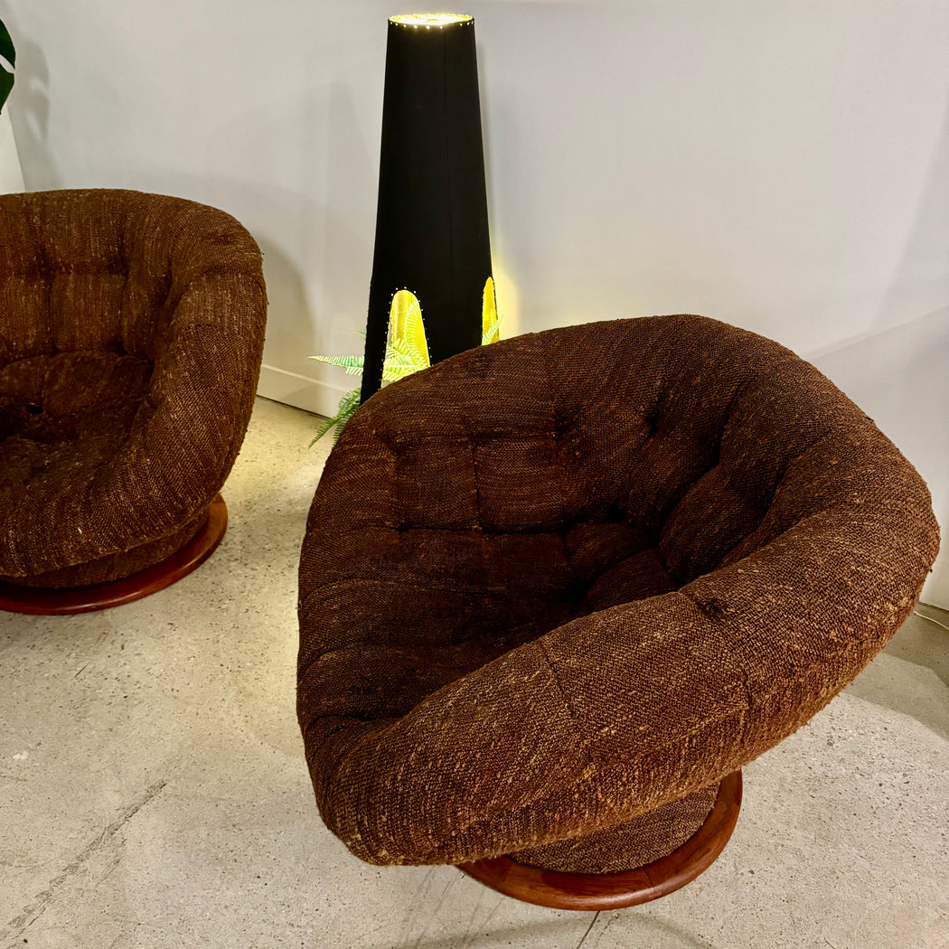 R. Huber Swivel Tub Chair