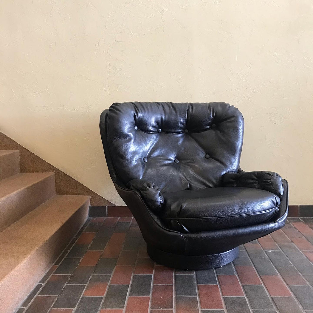 70s Space Age Swivel Lounge Chair