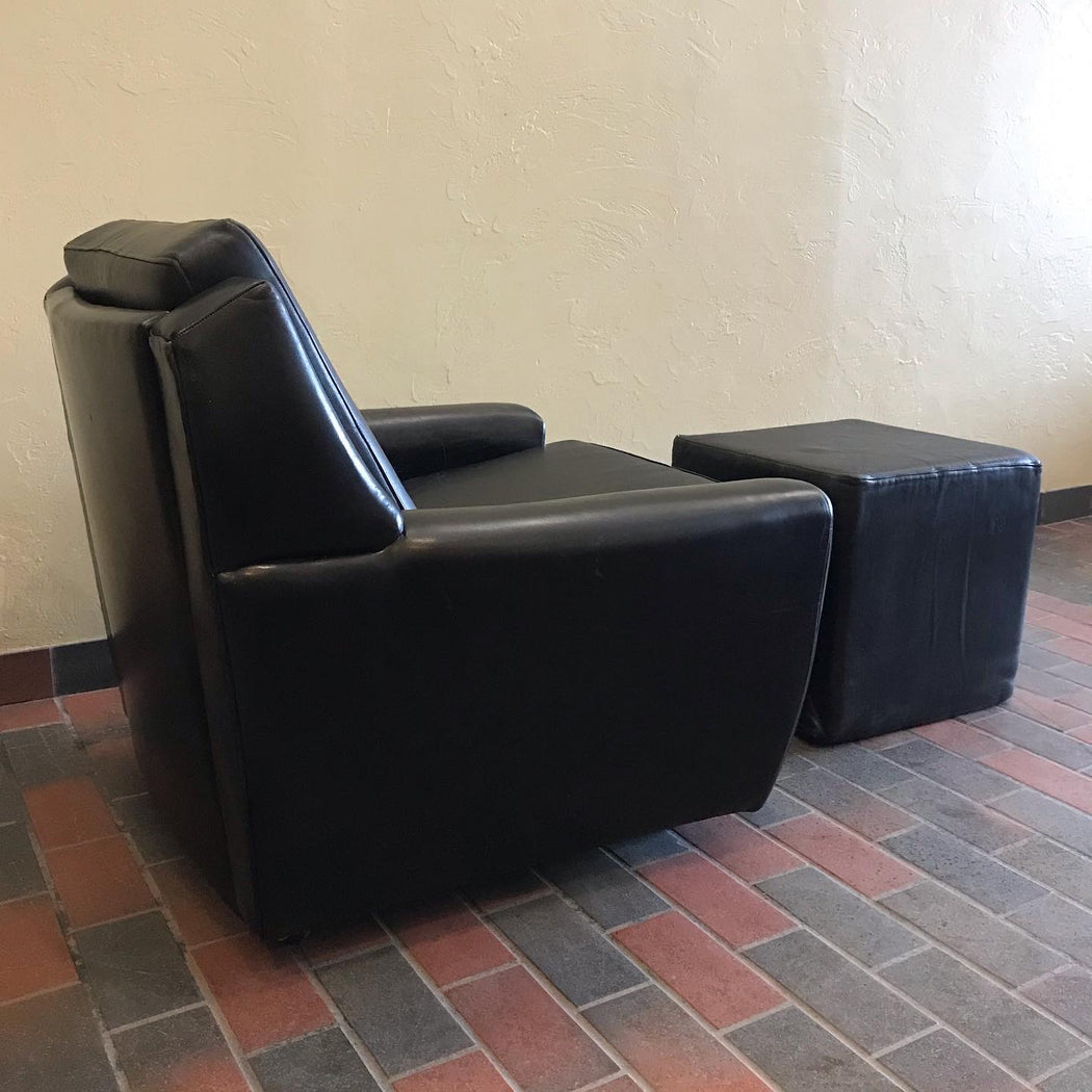 1970s Black Leather Lounge Chair