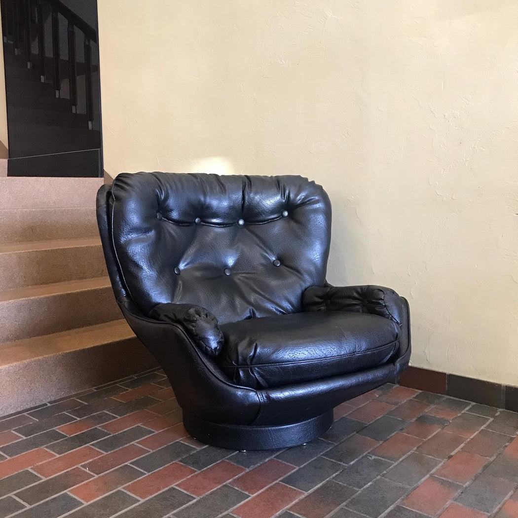 70s Space Age Swivel Lounge Chair
