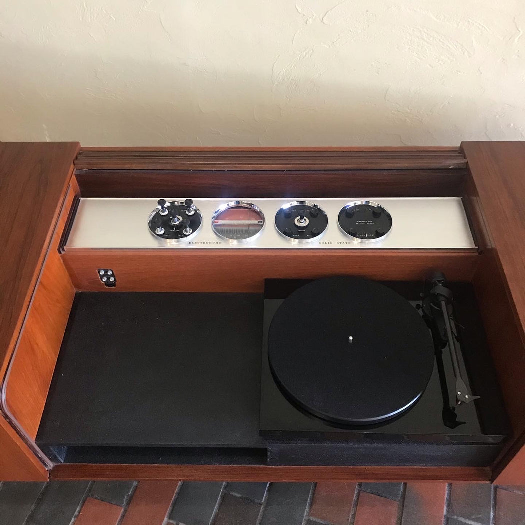 SOLD • Electrohome Circa 75 Stereo Console