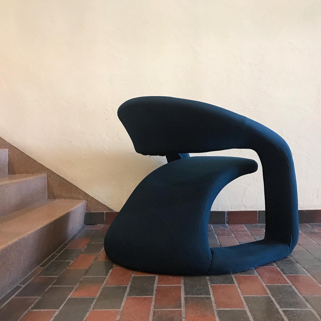 Teal Green Tongue Chair