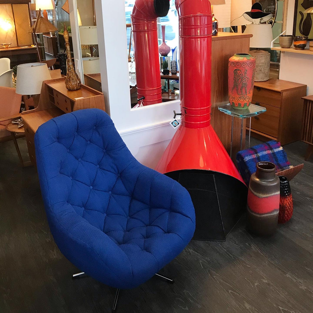 SOLD • Doerner Scoop Swivel Chair