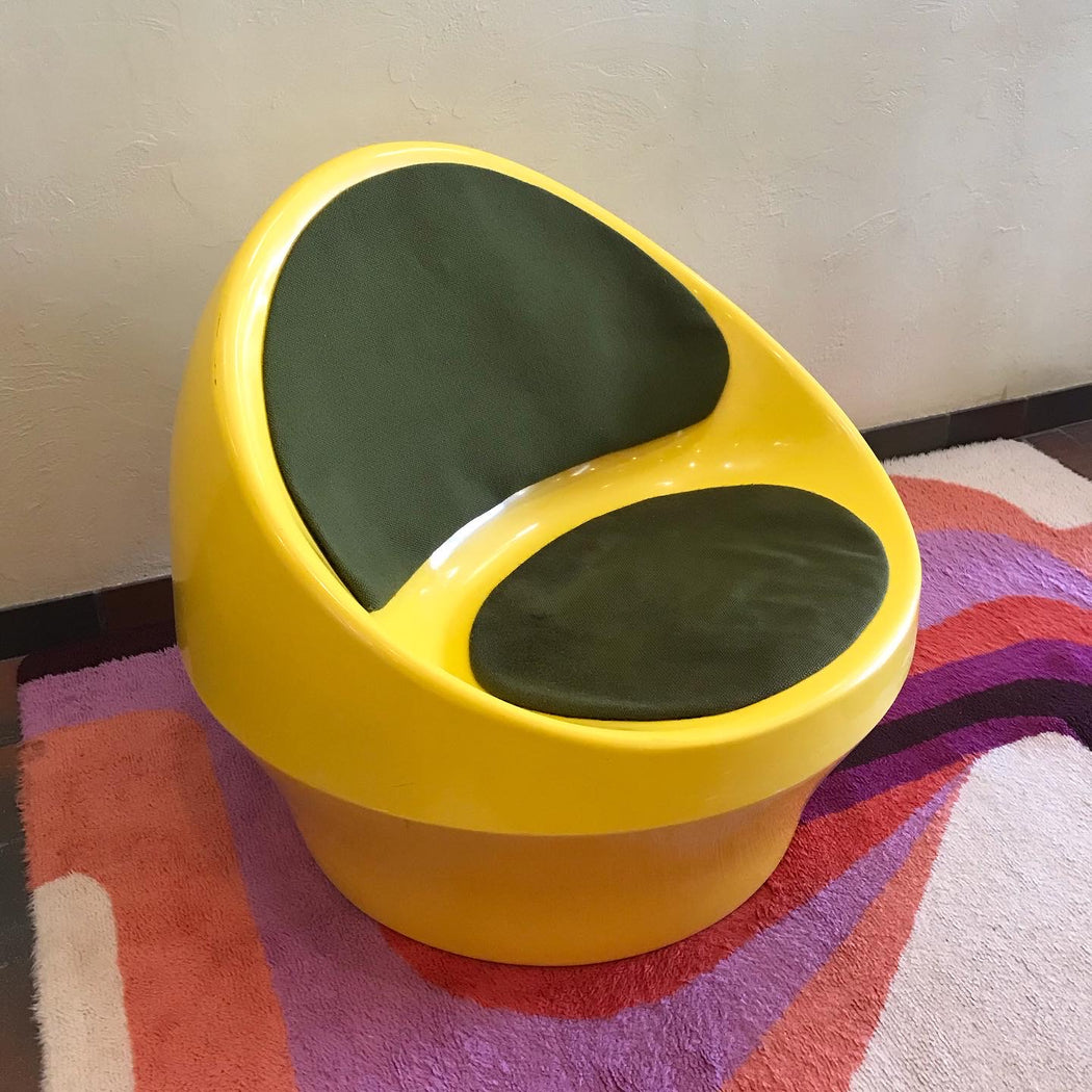 SOLD • Yellow Mod Fibreglass Chair