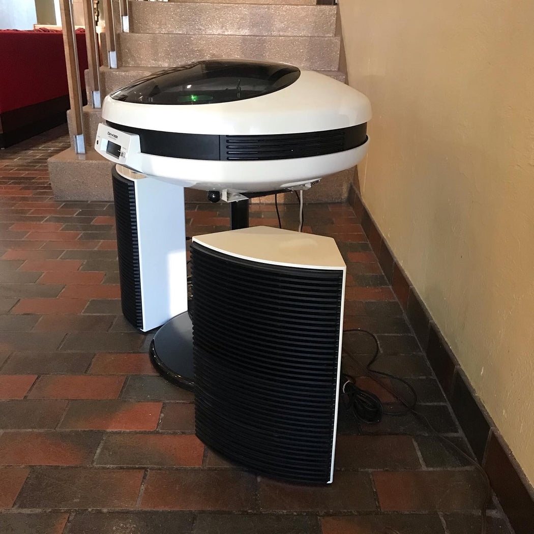 SOLD • 1970s Space Age Weltron 2005 Stereo