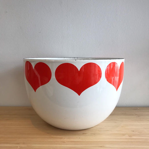 SOLD • Finel Arabia Heart Bowl