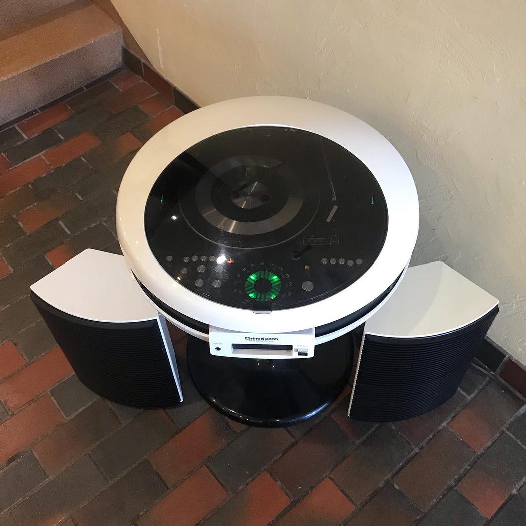 SOLD • 1970s Space Age Weltron 2005 Stereo
