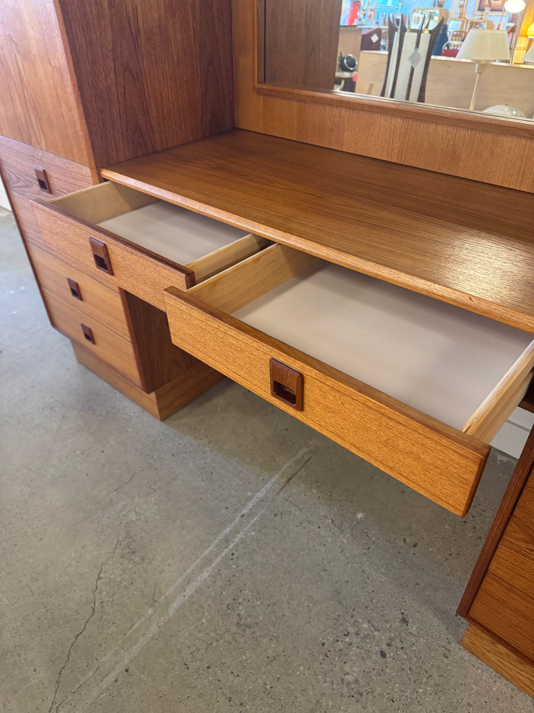 Teak Wardrobe Dresser Vanity