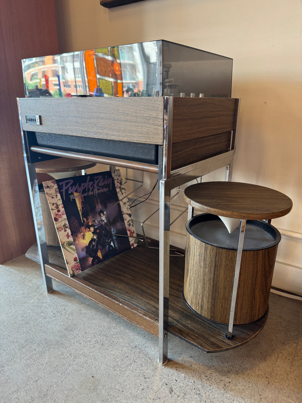 Zenith Circle of Sound Record Player