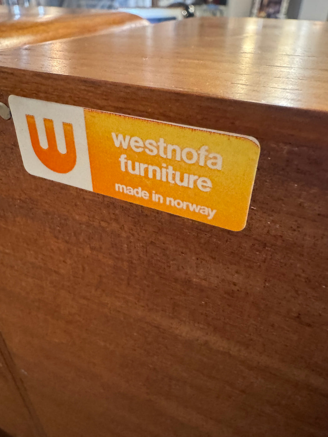 Westnofa Queen Teak Bed + Nightstands