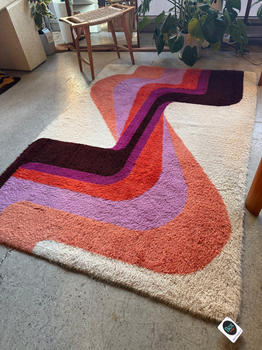 Groovy Rya Rug