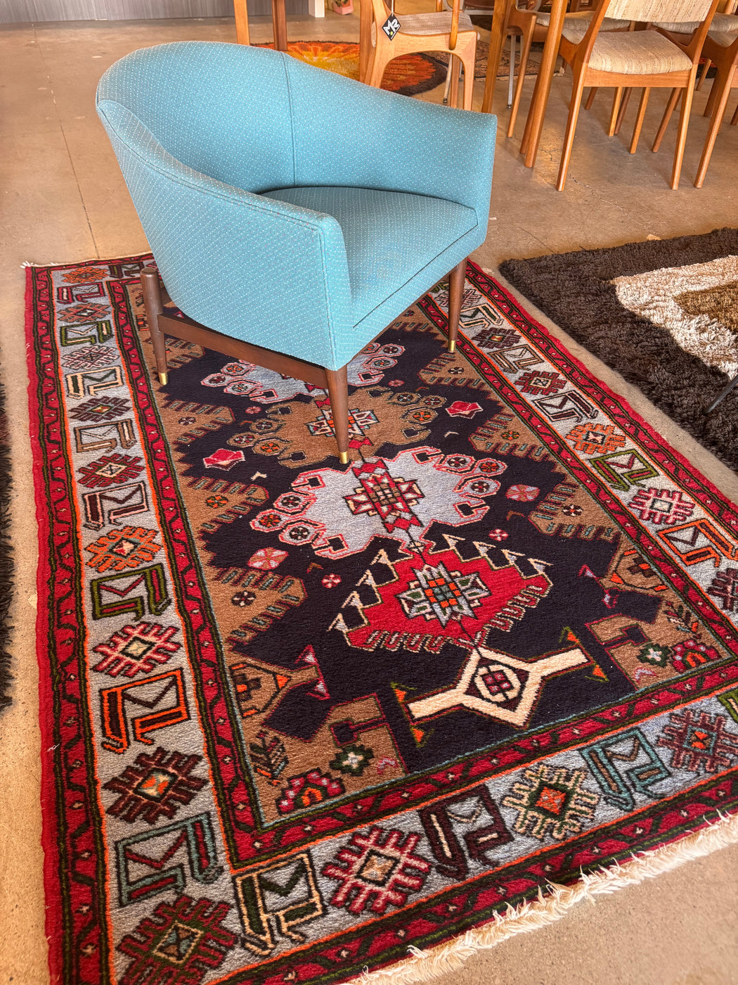 Hand knotted Persian Rug