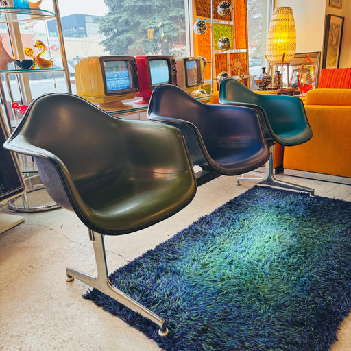 Herman Miller Eames Bench