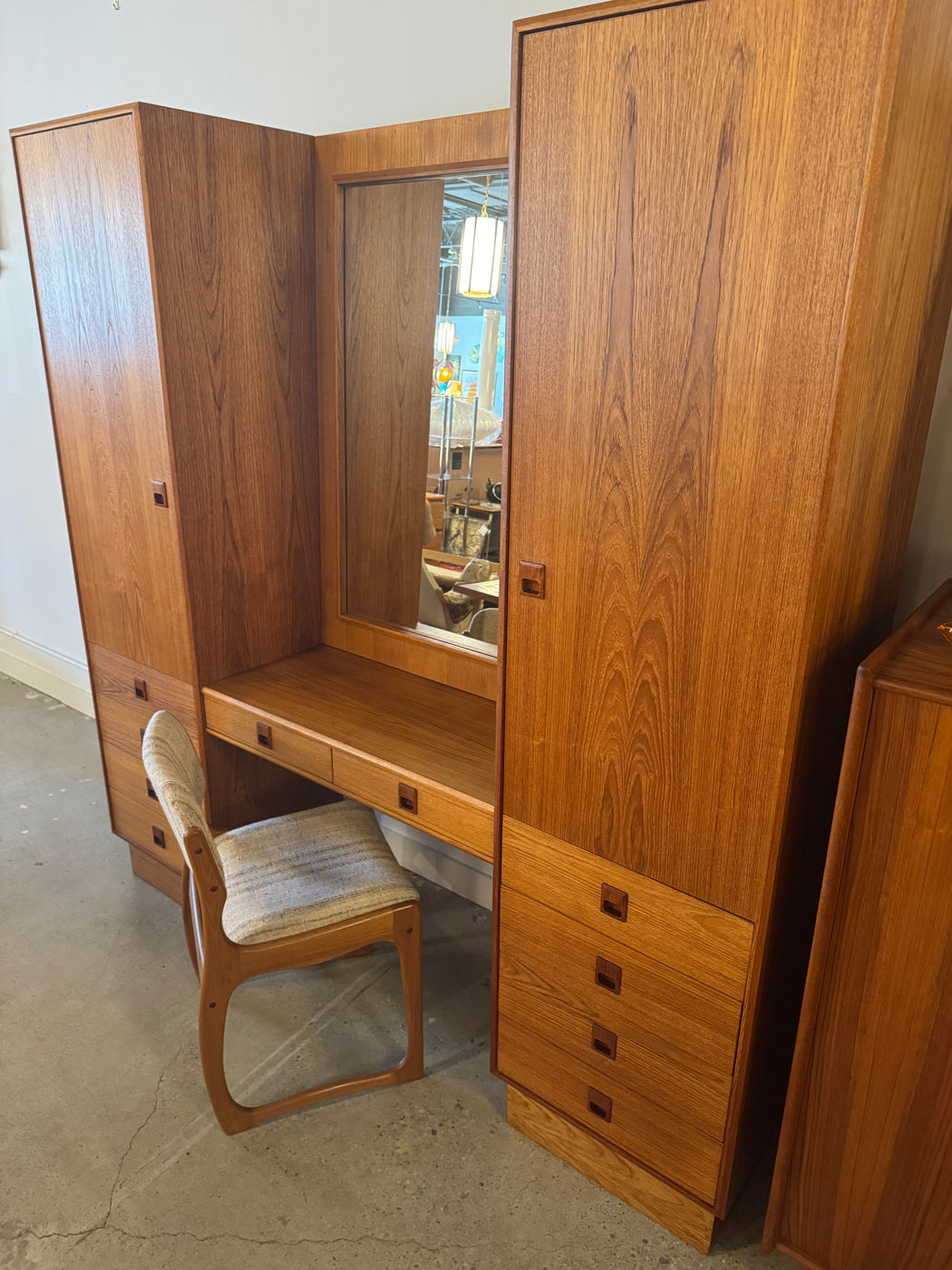 Teak Wardrobe Dresser Vanity