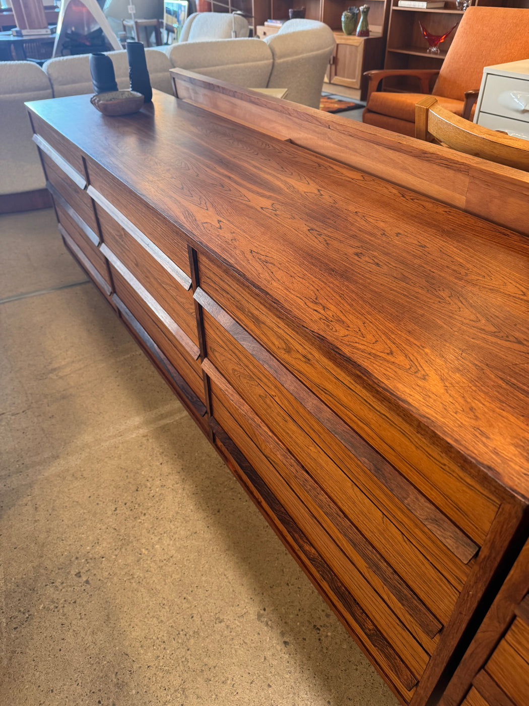 Rosewood 9 Drawer Dresser