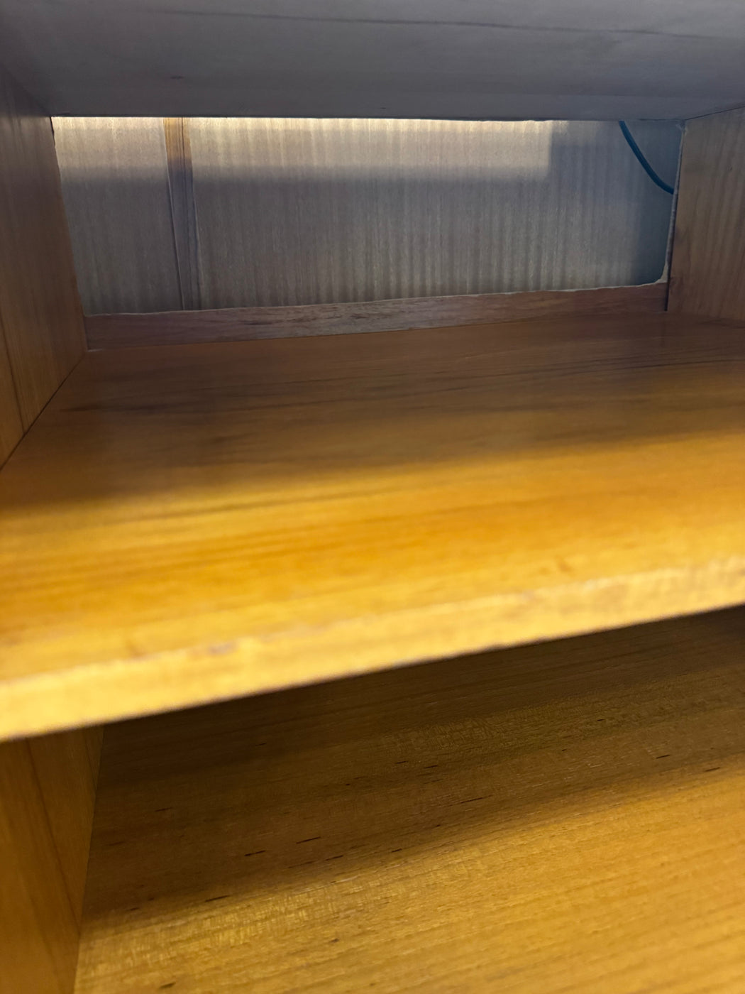 Teak Expanding Media Unit