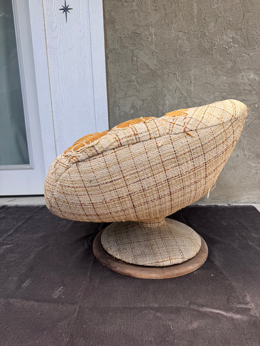 R. Huber Scoop Swivel Chair