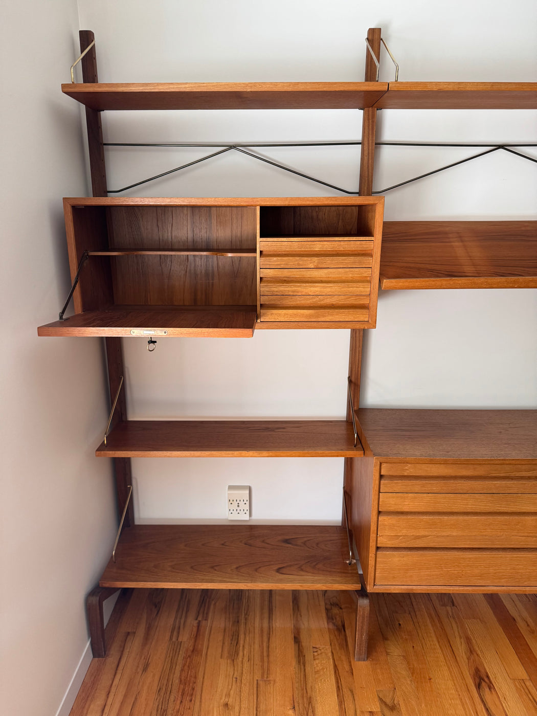 Poul Cadovius Wall Unit