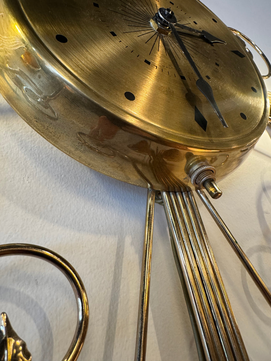 Vintage Starburst Clock With Lights