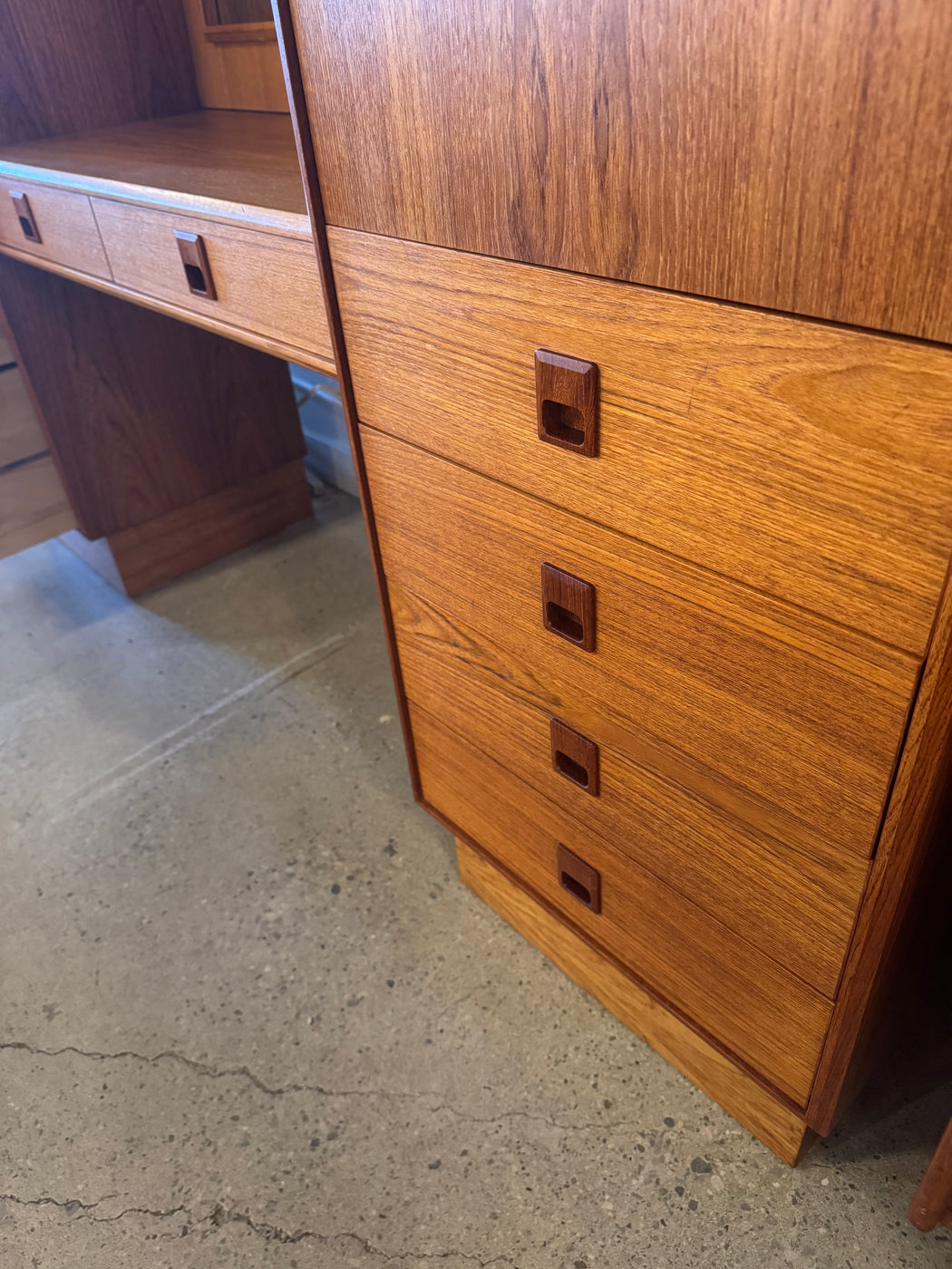Teak Wardrobe Dresser Vanity