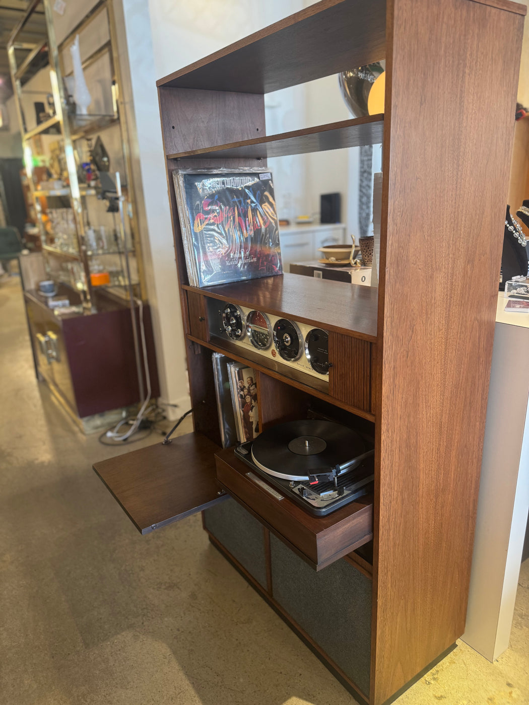 Electrohome 702 Circa 75 Stereo