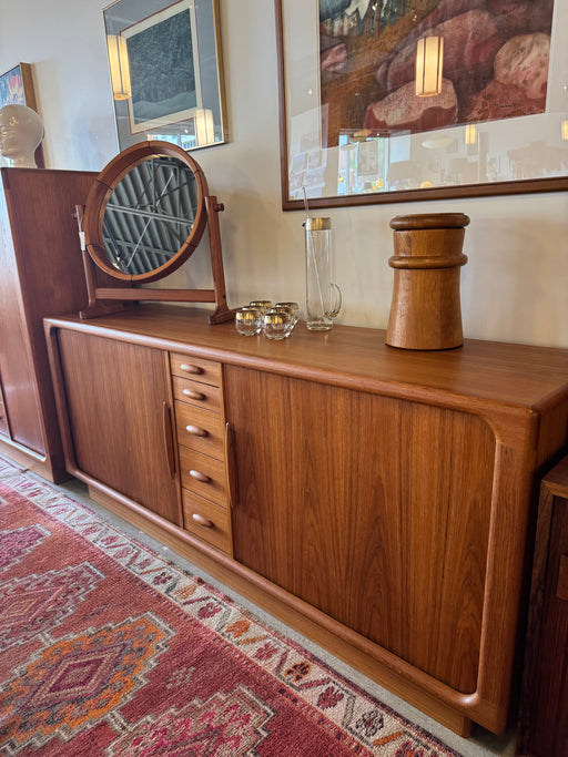Dyrlund Dresser Credenza