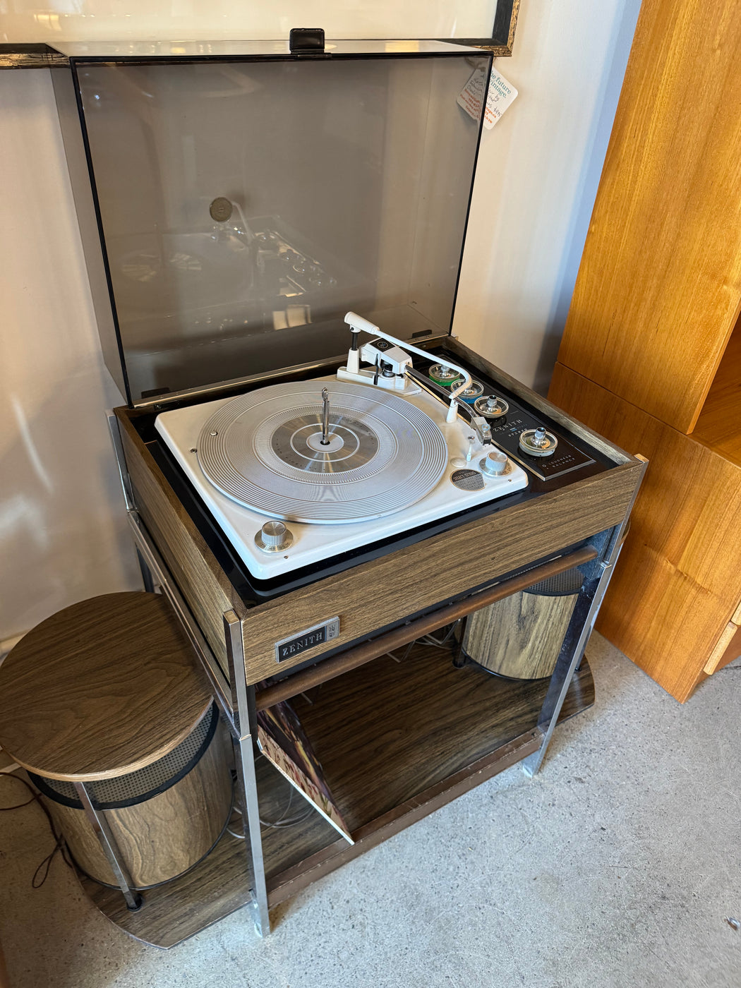 Zenith Circle of Sound Record Player