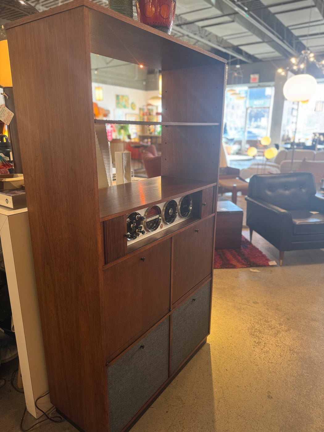 Electrohome 702 Circa 75 Stereo