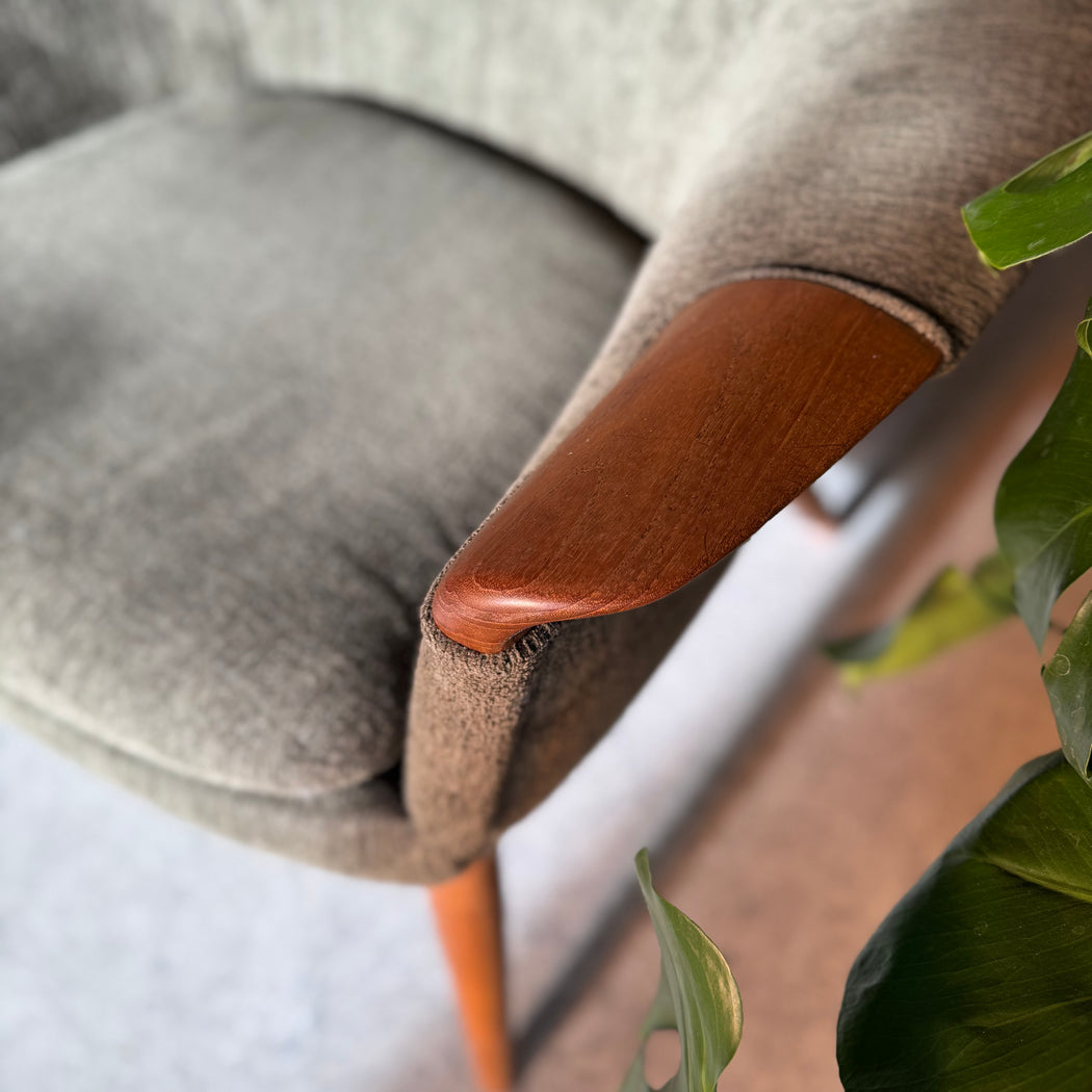 Westnofa Lounge Chair