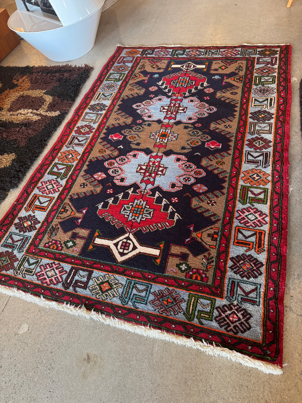 Hand knotted Persian Rug