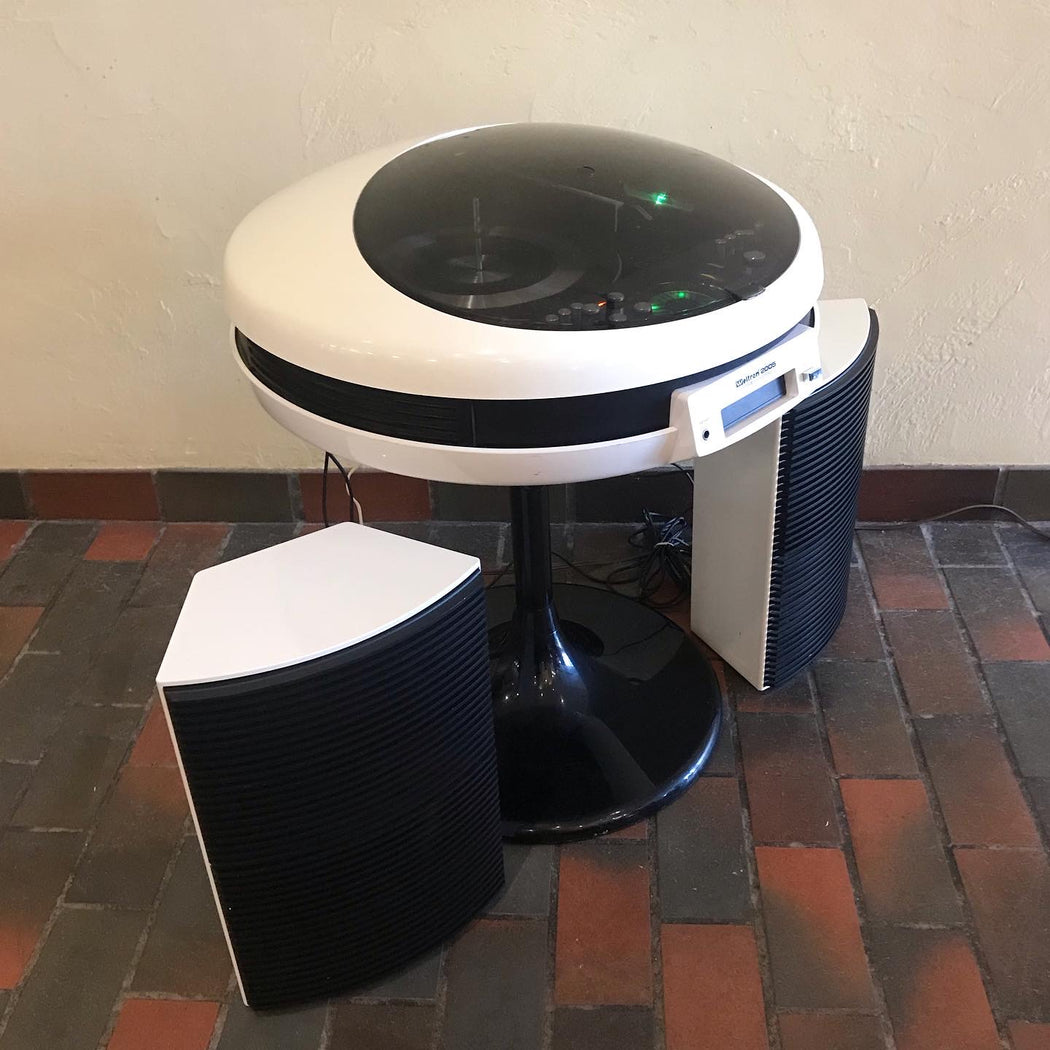 SOLD • 1970s Space Age Weltron 2005 Stereo